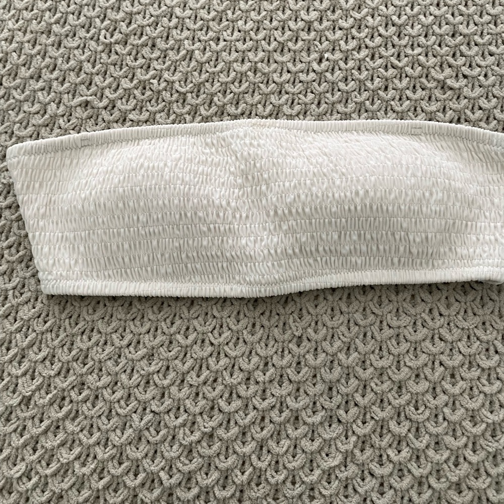 VS White Textured Bandeau Swim top Xl